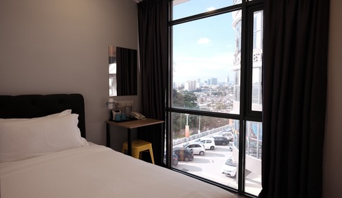Standard Single Room (With Window)