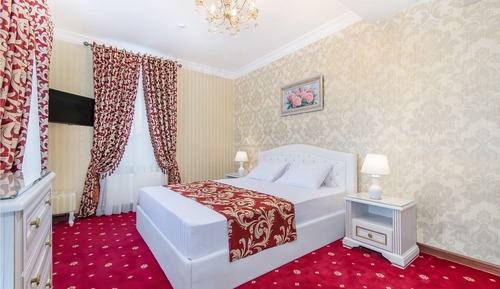 Suite, Balcony, Park View