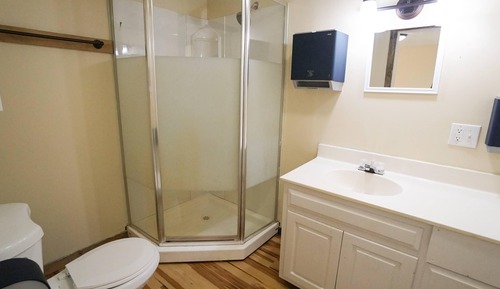Basic Cabin, Private Bathroom (Cabin 7b)