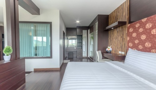 Premier Single Room