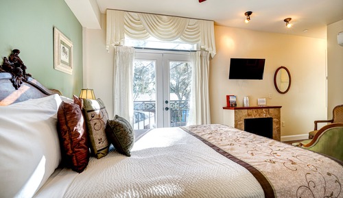 Chalk Hill Suite