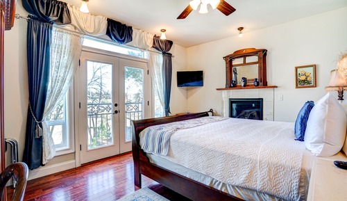 River's Bend Suite