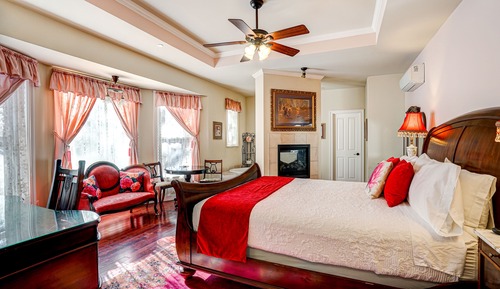 Alexander Valley Suite