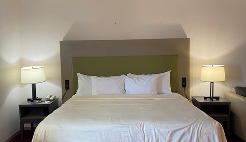 Suite, Multiple Beds (King Suite)