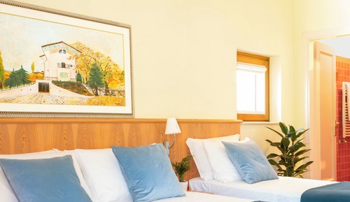 Economy Triple Room