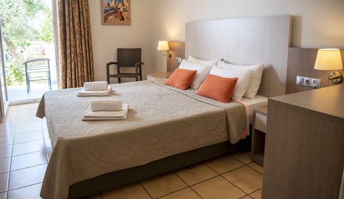 Comfort Double Room, 1 Double or 2 Twin Beds, Non Smoking, Mountain View