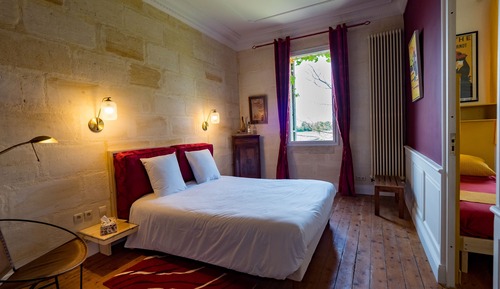 Deluxe Quadruple Room, Ensuite, Park View (Chambre Rouge)