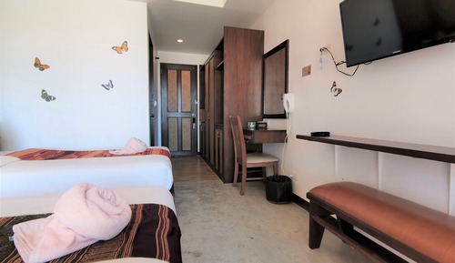 Deluxe Twin Room