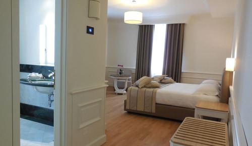 Deluxe Quadruple Room