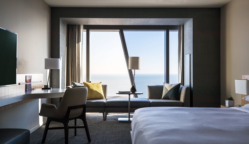 Room, 1 King Bed, Lake View