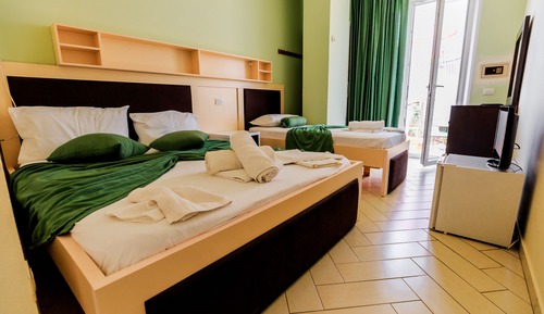 Triple Room, Balcony