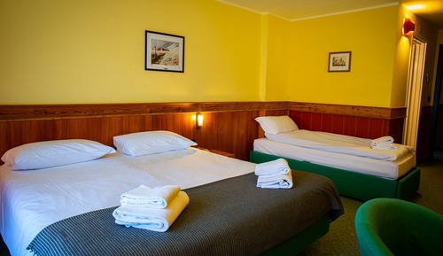 Premium Triple Room, Balcony