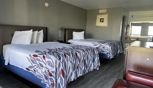 Standard Room, 2 Queen Beds, River View