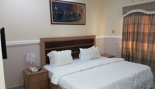 Executive Suite, 1 Bedroom, City View