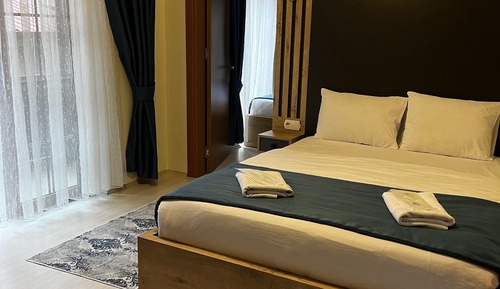 Apartment, River View