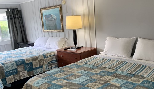 Basic Cabin, 2 Queen Beds, Kitchenette