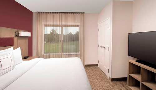 Suite, 1 Bedroom (Mobility/Hearing Accessible, Tub)