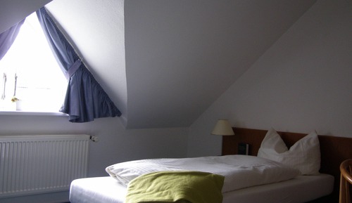 Single Room, Park View