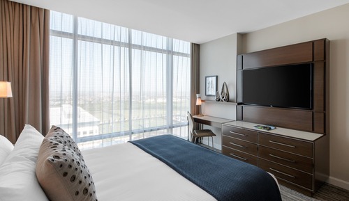 Deluxe Room, 1 King Bed