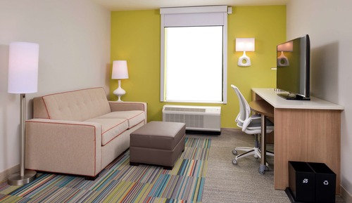 Suite, 1 King Bed, Accessible, Non Smoking (Roll-in Shower)