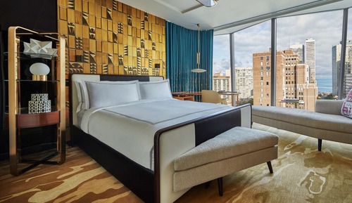 Grand Room, 1 King Bed, Lake View