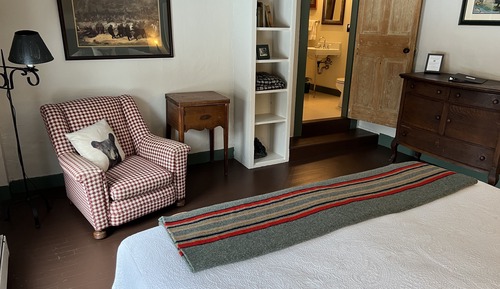 Room, Private Bathroom (Bear Room)