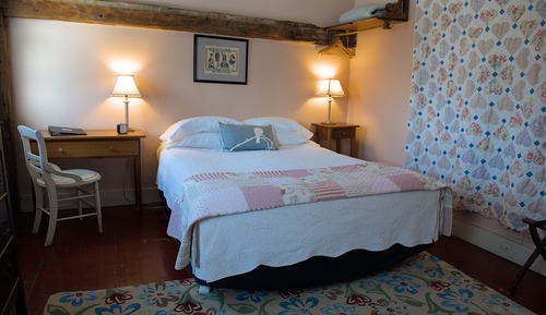 Room, Private Bathroom (Bird Room)