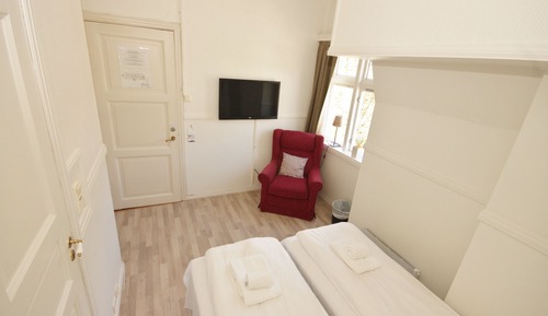 Double Room (mini)
