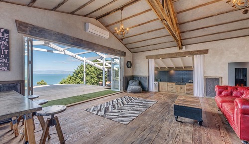 Premium Bungalow