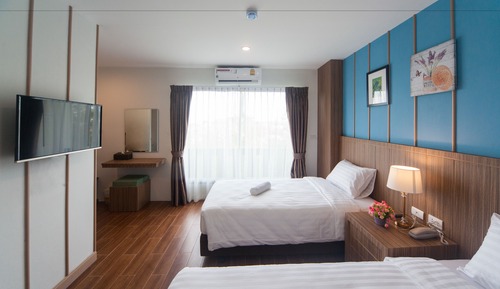 Standard Twin Room
