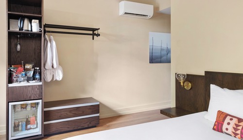 Signature Room, 1 Queen Bed, Garden View