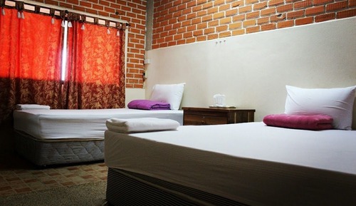 Triple Room with Sea View 