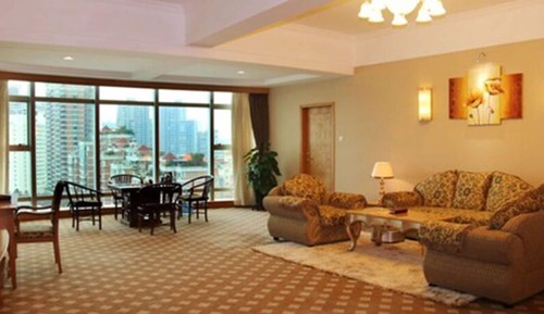 Deluxe Suite