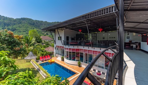 Family Villa, Multiple Bedrooms, Private Pool, Mountainside