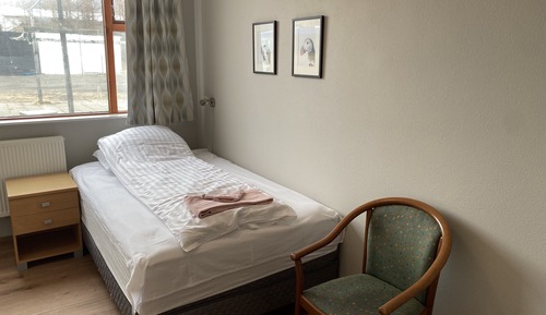 Single Room, Shared Bathroom