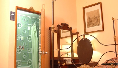 Classic Double or Twin Room