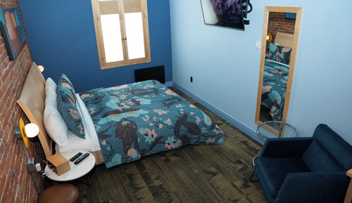 Standard Bi-Level Loft (1 King & Sofa Bed)