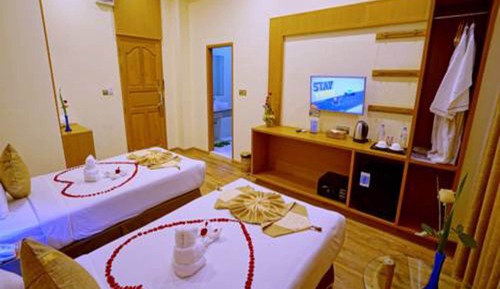 Deluxe Double or Twin Room