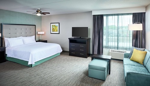 Studio, 1 King Bed, Accessible, Bathtub (Mobility & Hearing, Bathtub)