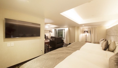 The Akasaka Suite Room - Non Smoking (2 King Beds)