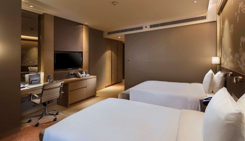 Hilton Twin Guest Room Seaview