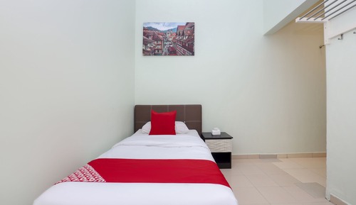 Deluxe Single Room