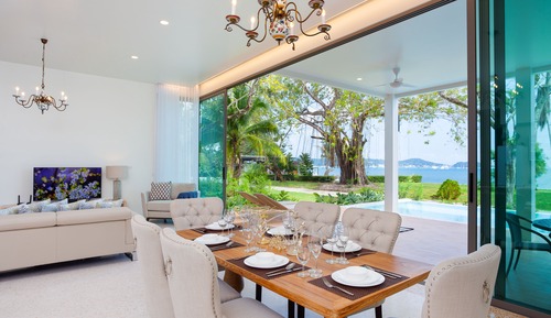 3-Bedroom Seafront Pool Suite