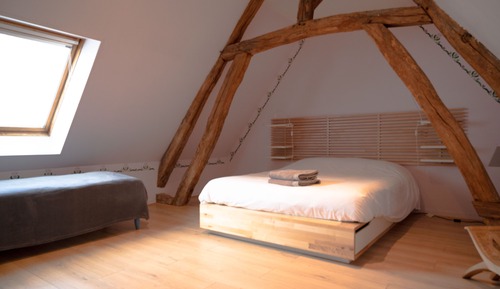 Romantic Cottage, 2 Bedrooms, Hot Tub, Valley View
