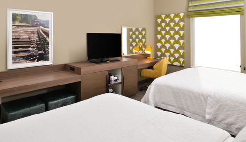 Room, 2 Queen Beds, Accessible, Non Smoking (Bathtub)