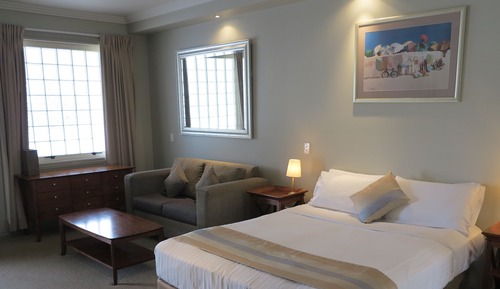 Deluxe Studio, 1 Queen Bed