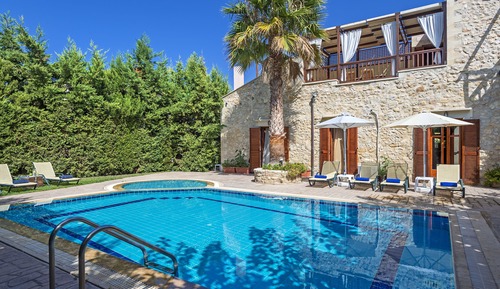 Traditional Elegand Villa