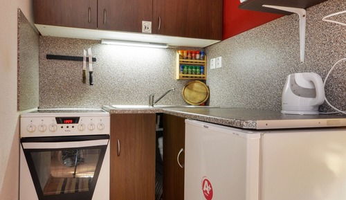 Deluxe Studio Suite, 1 Bedroom, Kitchenette, Garden View