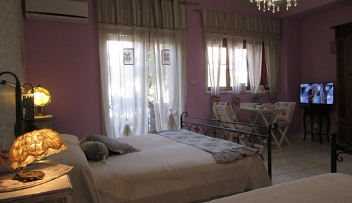 Quadruple Room, Garden Area