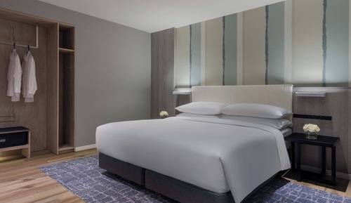 Junior Suite, 1 Bedroom, Lake View